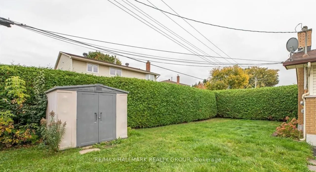 1387 Sault Street — photo 19