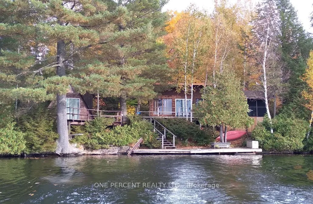 24 Island A Camp Lake Island