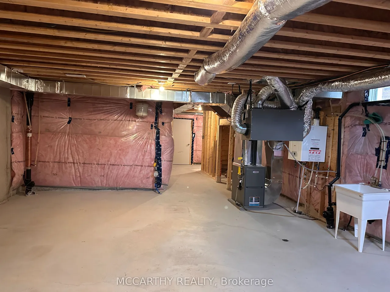 160 Clark Street — photo 40