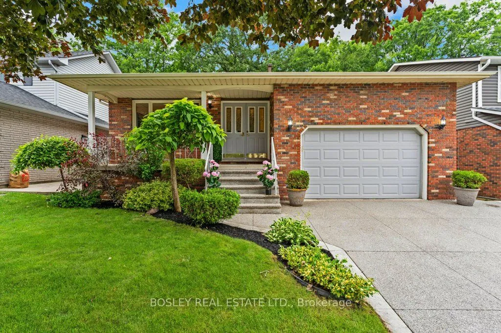 31 Pinewarbler Drive
