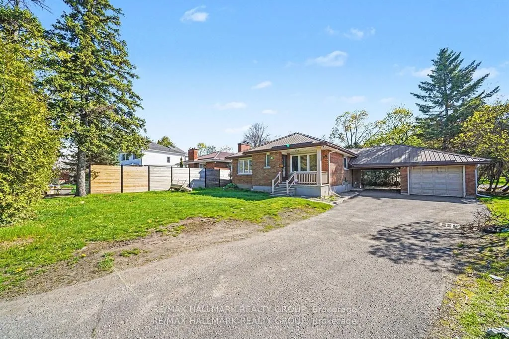 1299 Evans Boulevard — photo 2