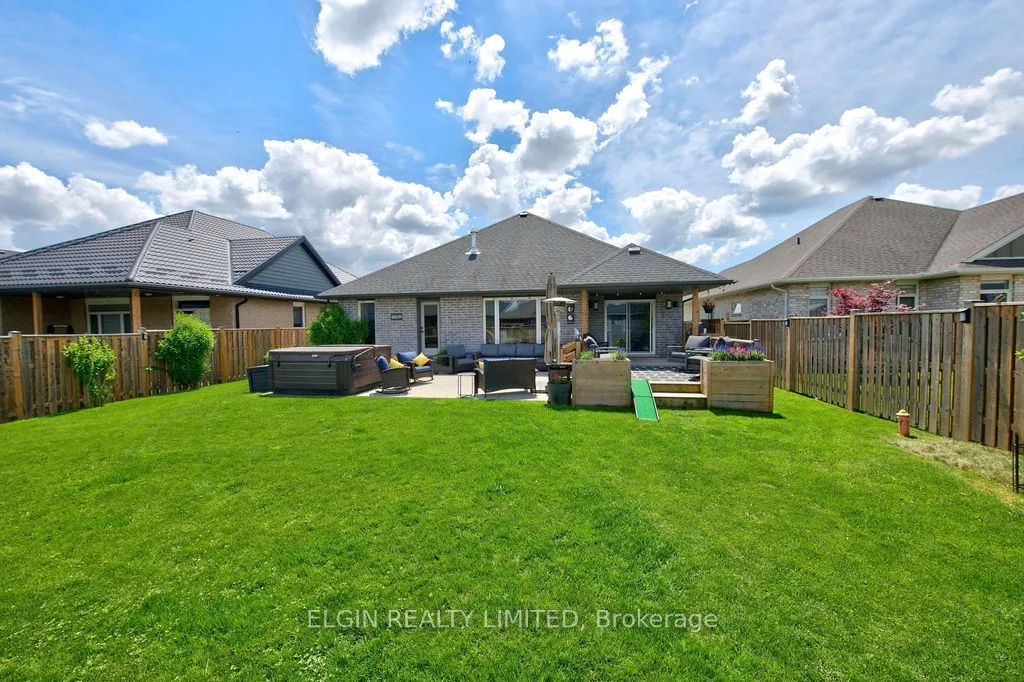 40 Glengariff Drive — photo 41