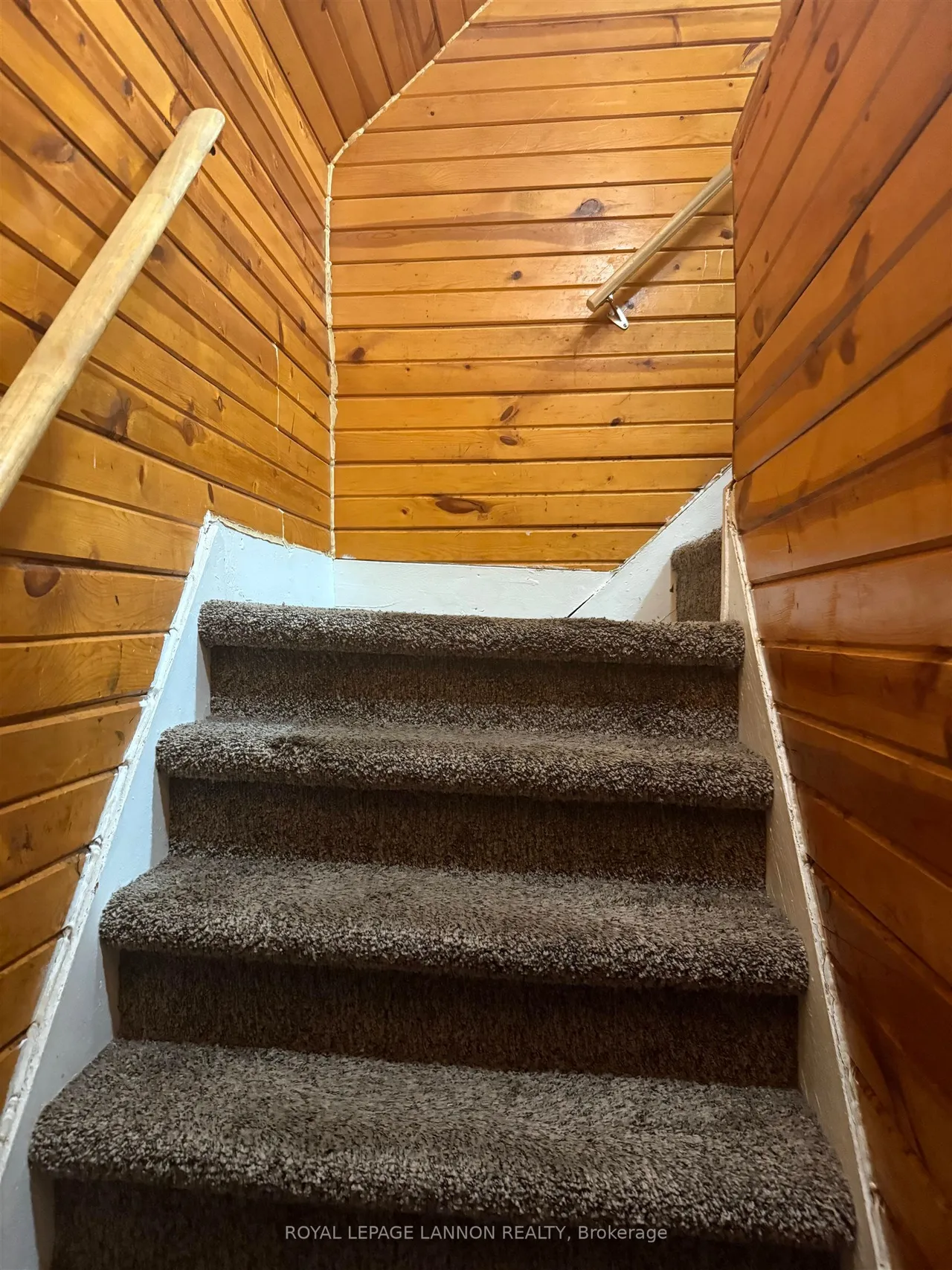 336 May Street North — photo 15