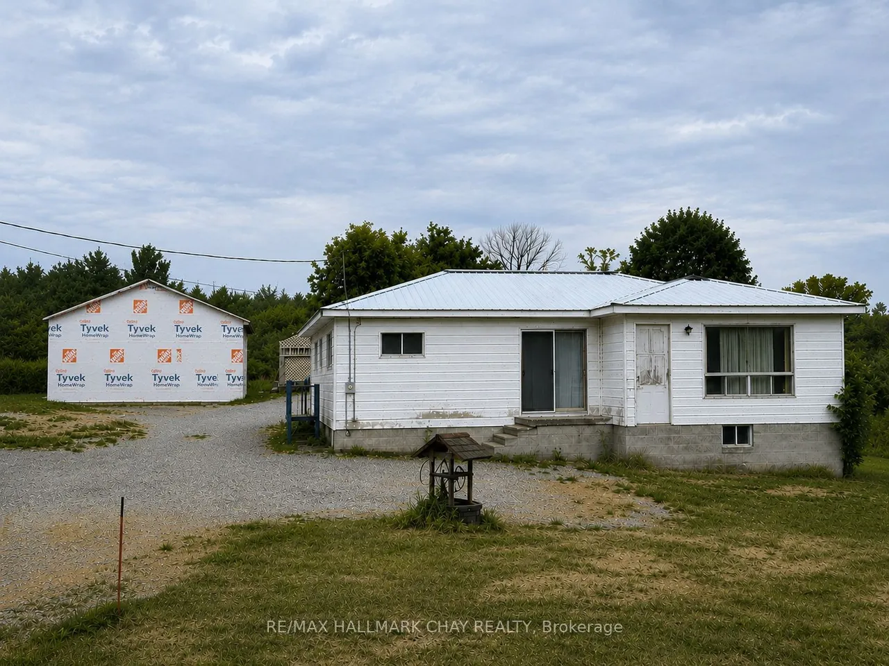 1594 Honey Harbour Road