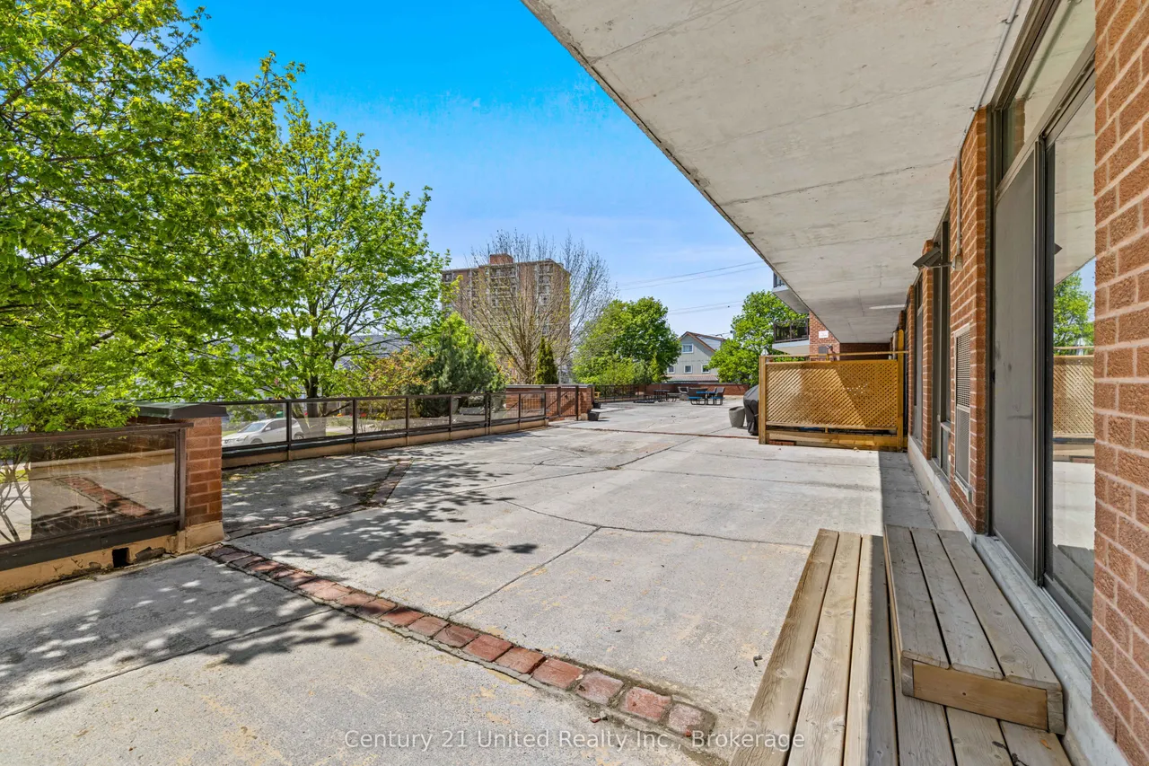 2 George Street N — photo 2