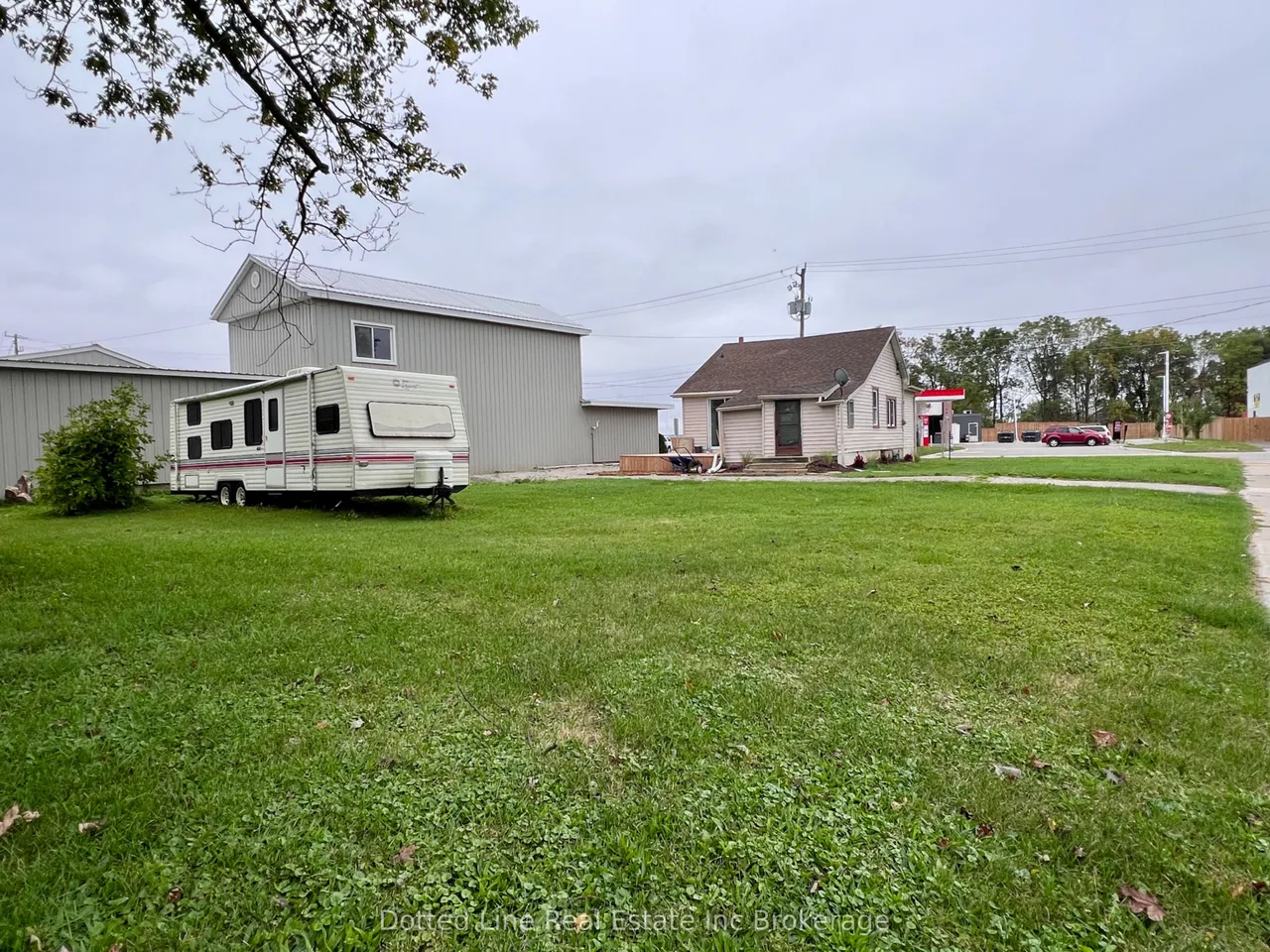 156 Borden Avenue — photo 4