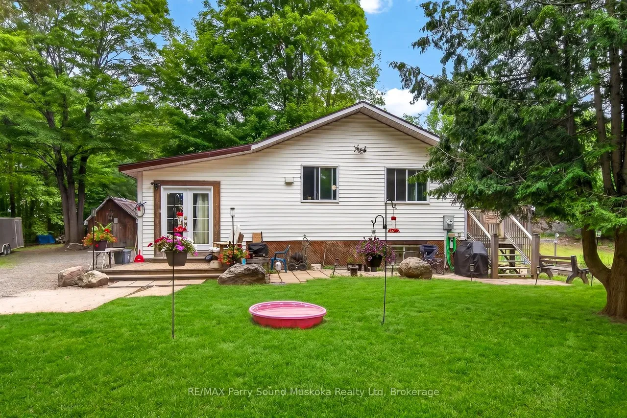 15 Toronto Lake Road — photo 2