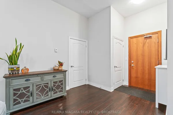 8111 Forest Glen Drive — photo 2