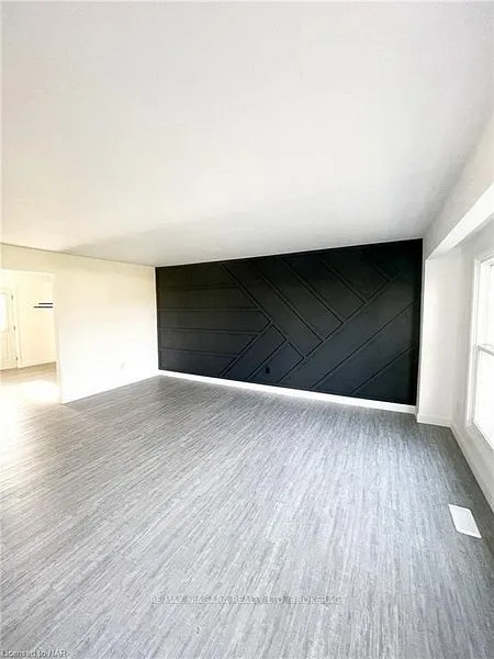 69 Hagey Avenue — photo 2