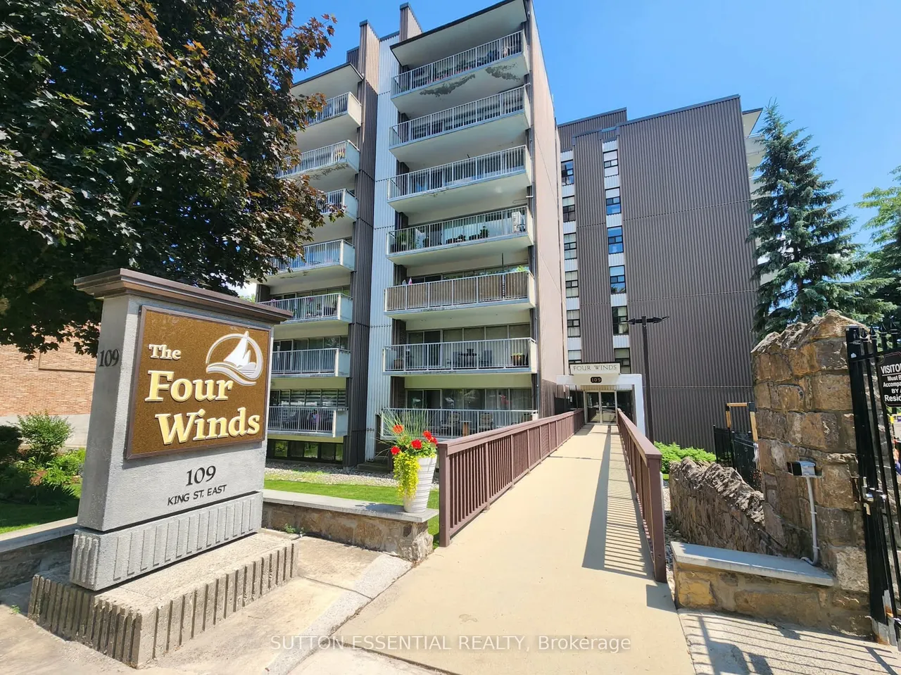 109 King Street E, Unit 904