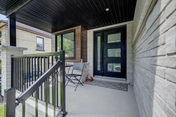 247 Fergus Street N — photo 2