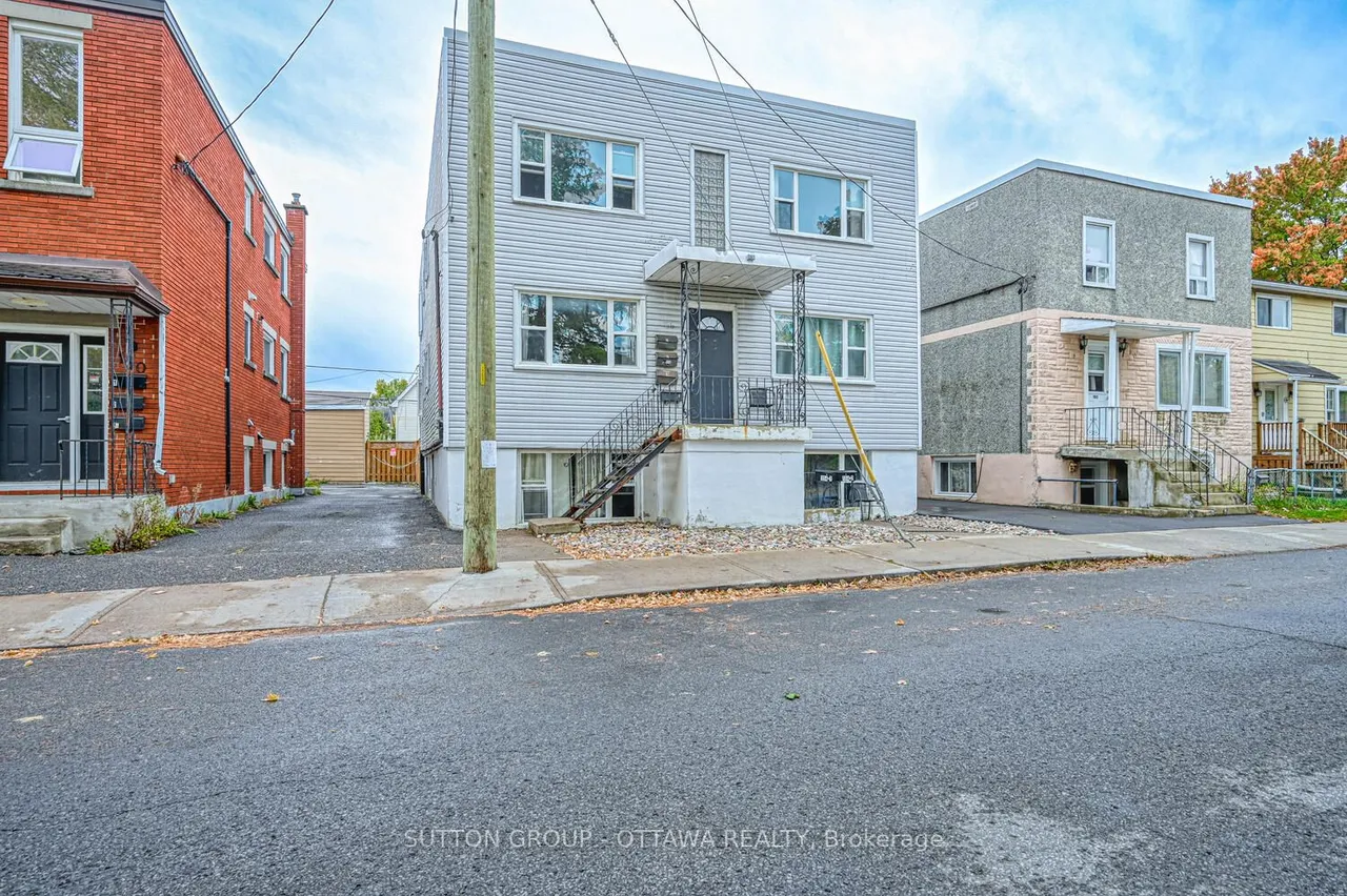 154-156 Dagmar Avenue — photo 2
