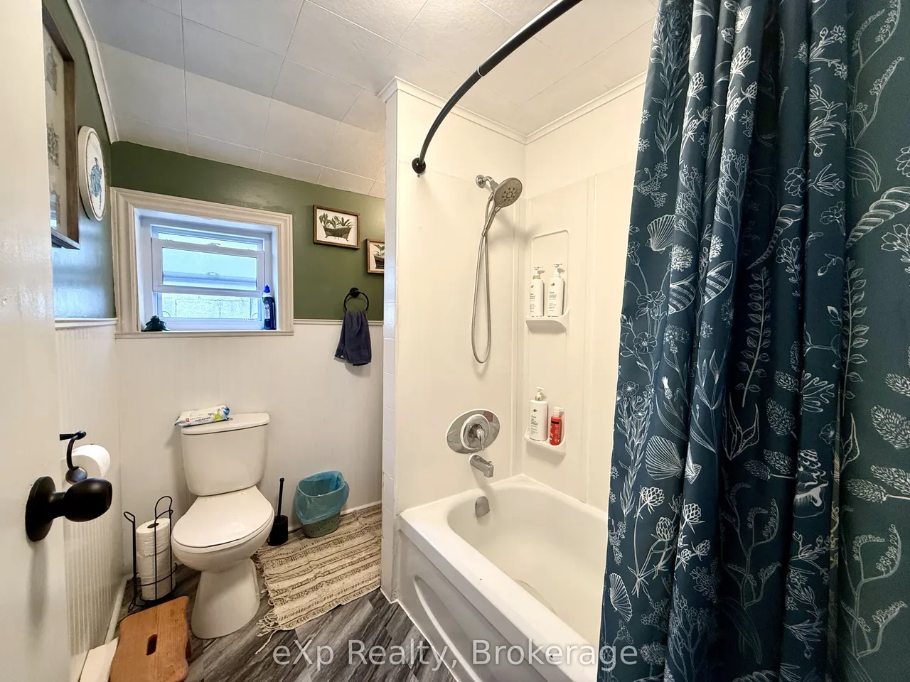 114 Durham Street E — photo 22