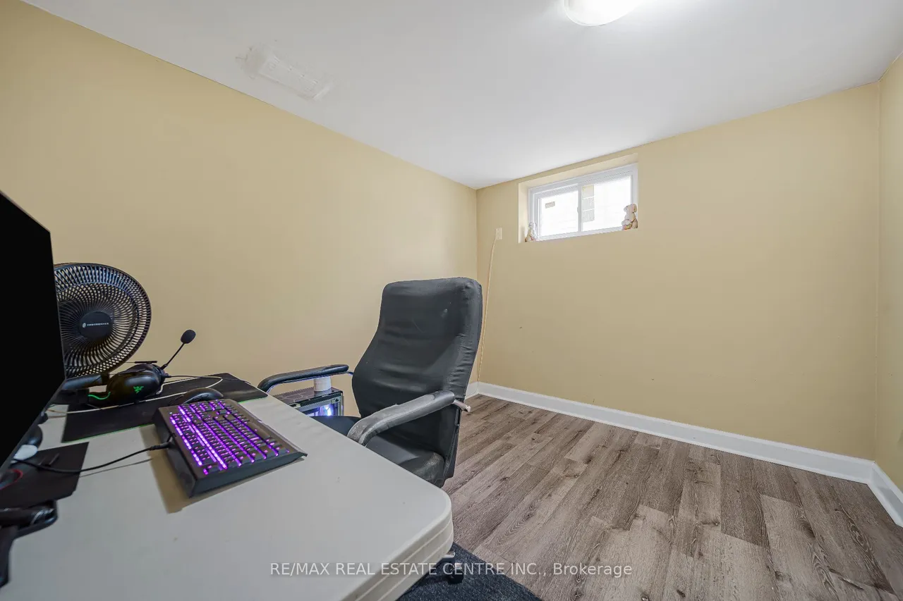 659 Upper Wellington Street E — photo 38