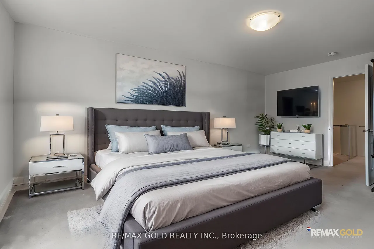335 Stewart Street — photo 3