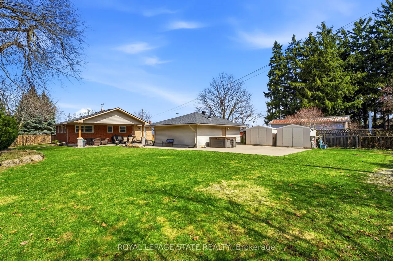 473 Mohawk Road W — photo 49
