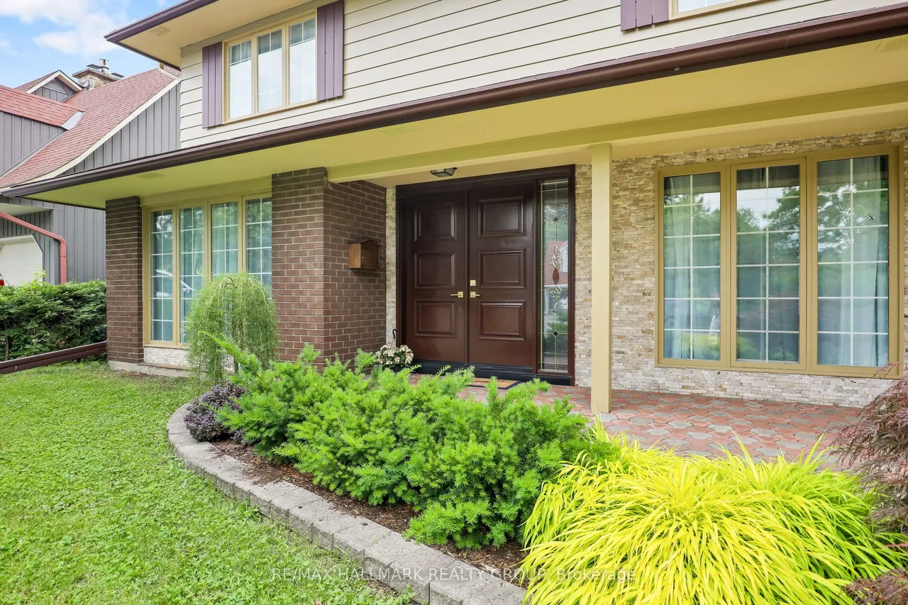 1712 Playfair Drive — photo 3