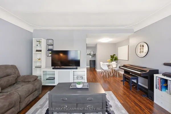 836 CONCESSION Street — photo 2