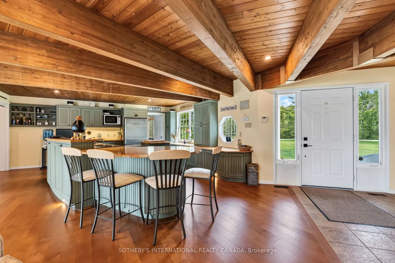 101 Ridge Drive — photo 3