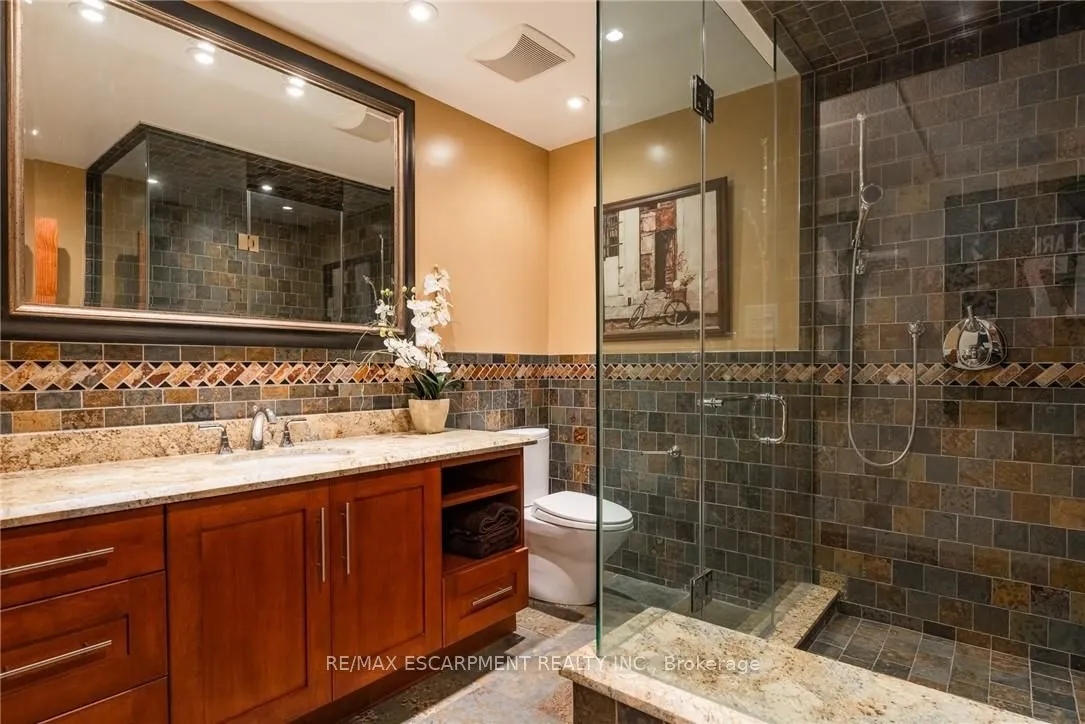 17 Lochside Drive — photo 50