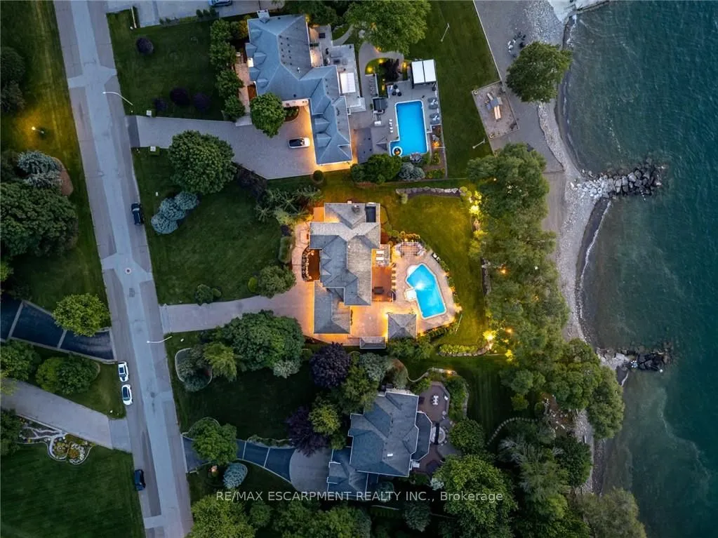 17 Lochside Drive — photo 2