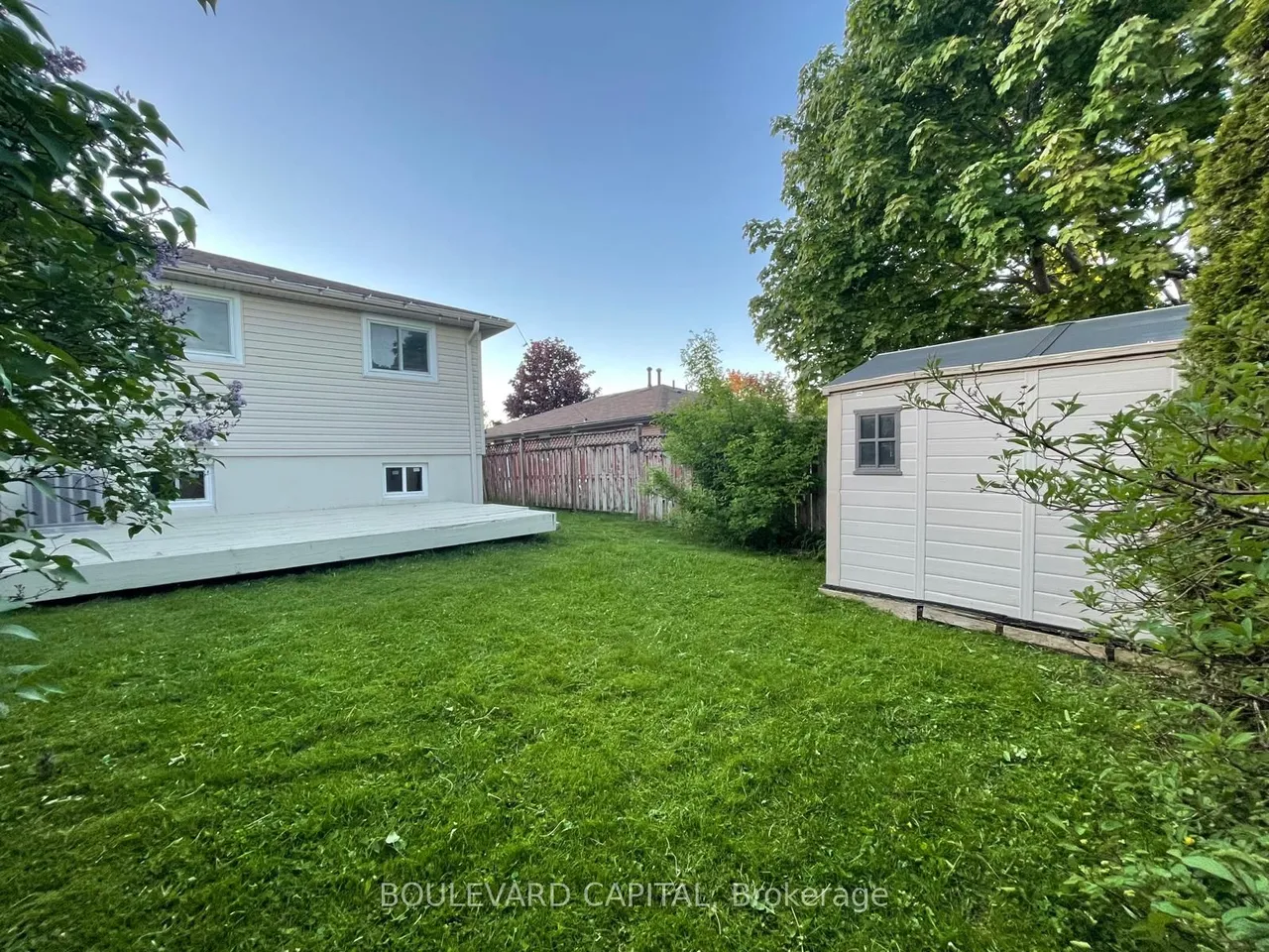 241 Simon Street — photo 17