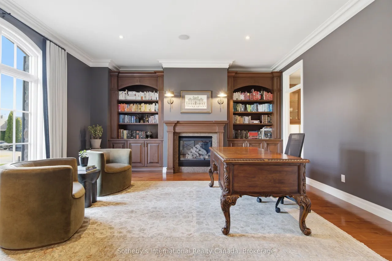 28 Deer Ridge Crescent — photo 3