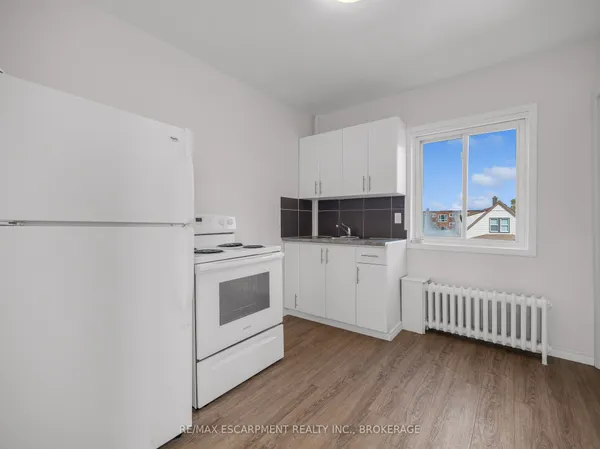 7 MAITLAND Street — photo 2