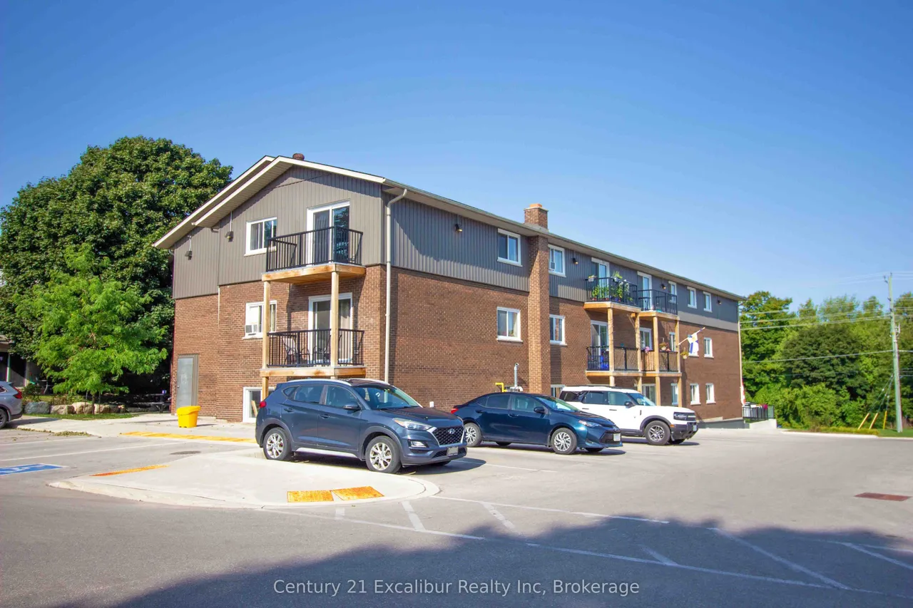 320 Queen St E Street — photo 3