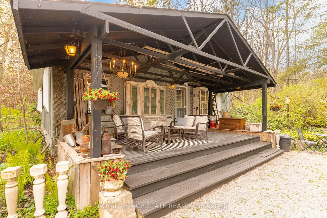 1097 Mineral Springs Road — photo 3