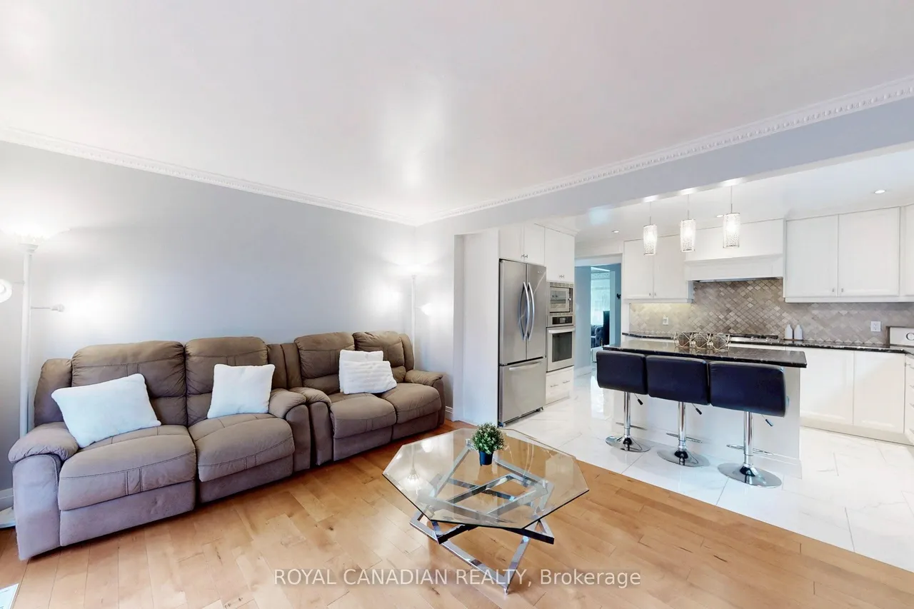 18 Millpond Place — photo 2