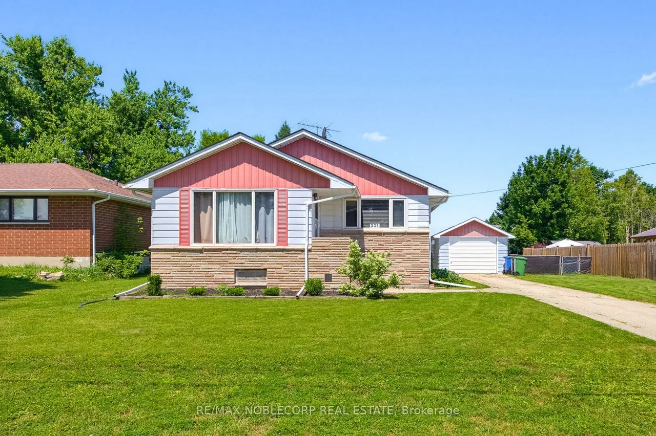 331 Victoria Street W