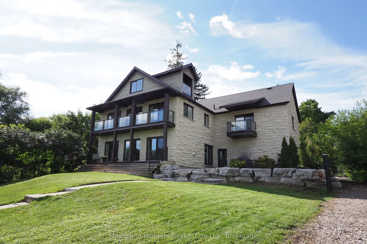 530 St Andrew Street E — photo 50