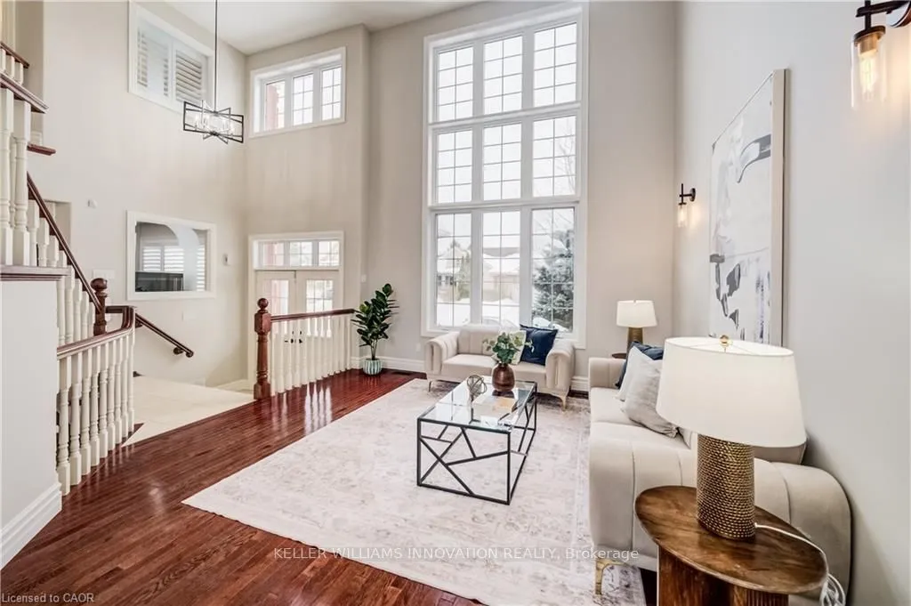 38 Deer Ridge Crescent — photo 3
