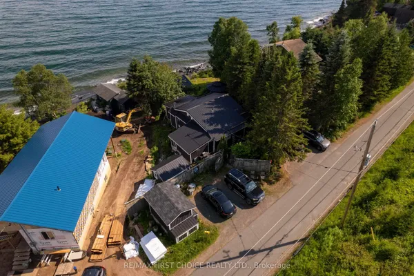1185 Sunrise Beach Road — photo 2
