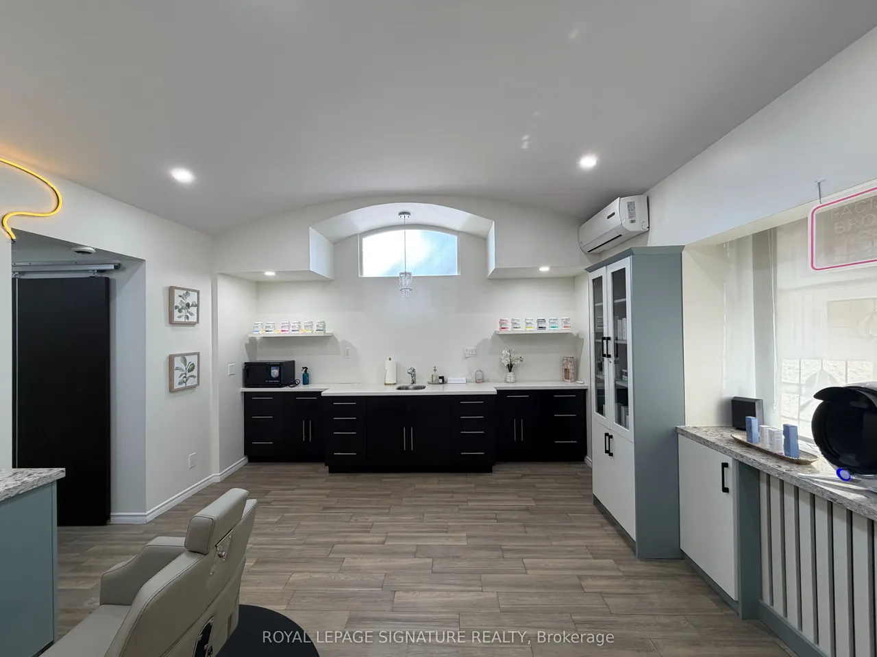 12 Duke Street — photo 2