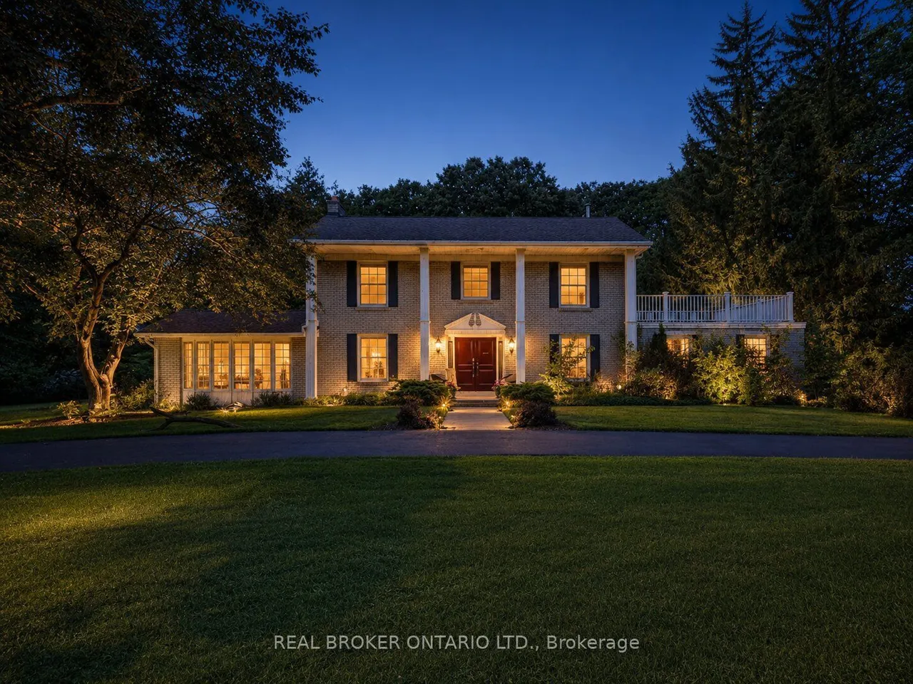 345 Jerseyville Road W — photo 2