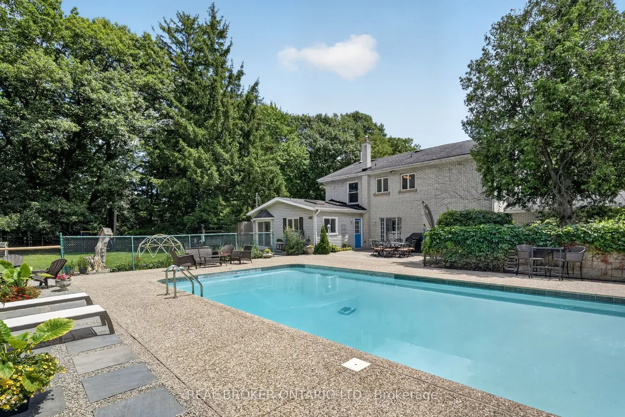 345 Jerseyville Road W