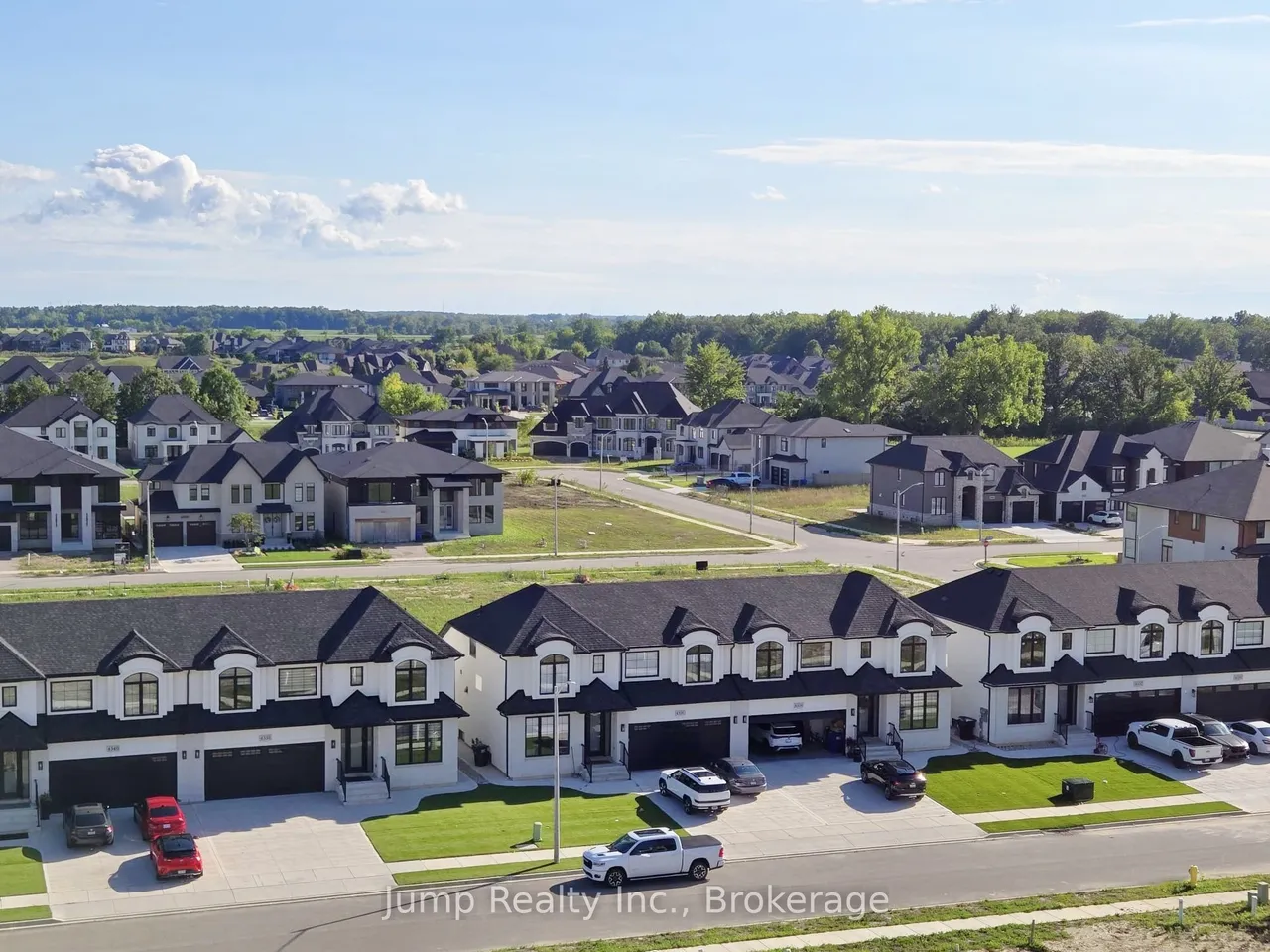 4400 Laurier Parkway — photo 37