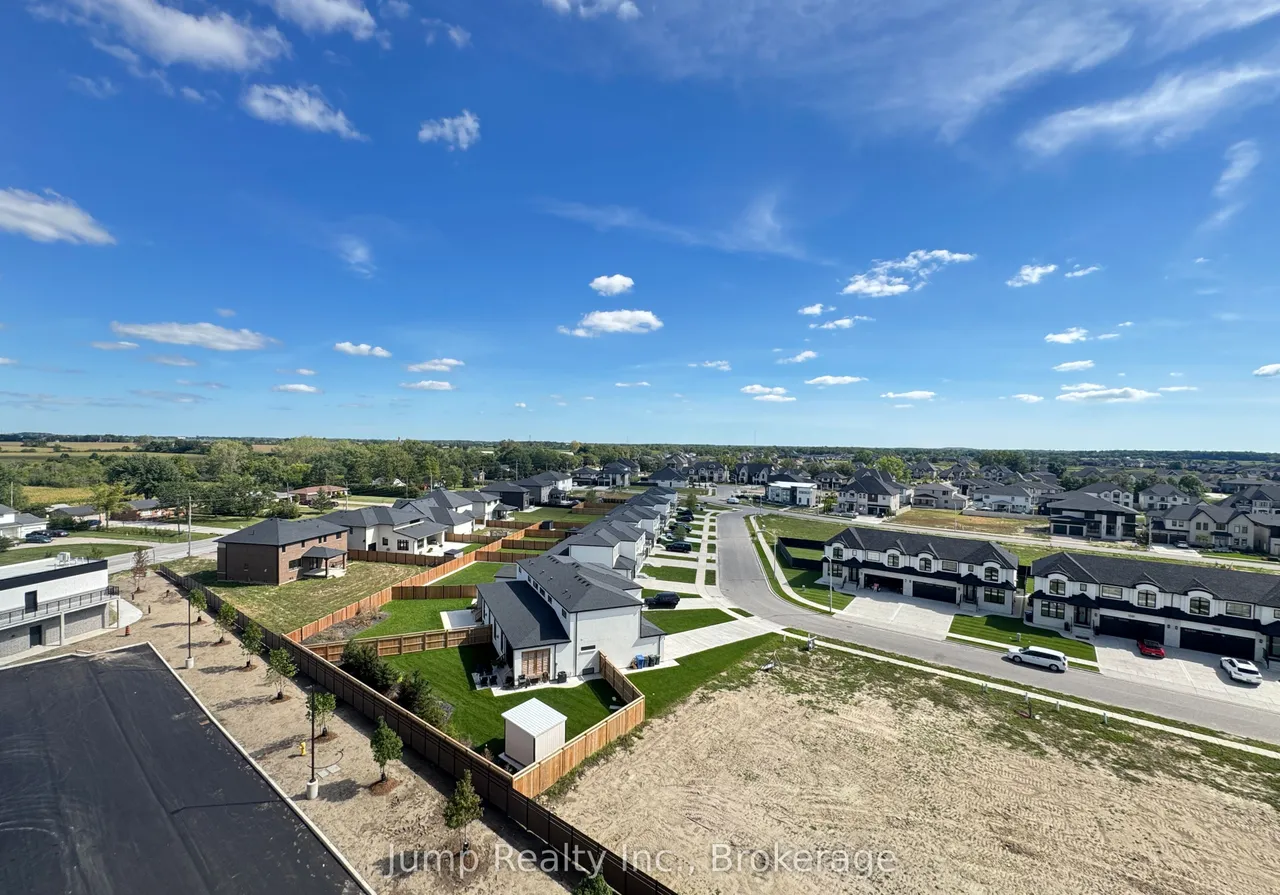4400 Laurier Parkway — photo 38