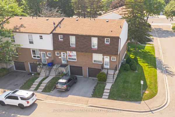 1301 Upper Gage Avenue — photo 2