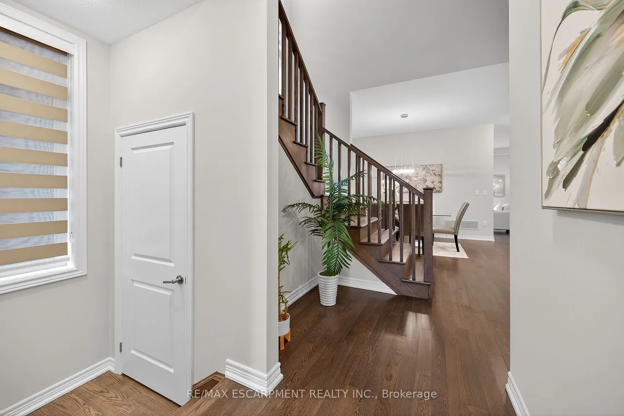 67 Starfire Crescent — photo 3