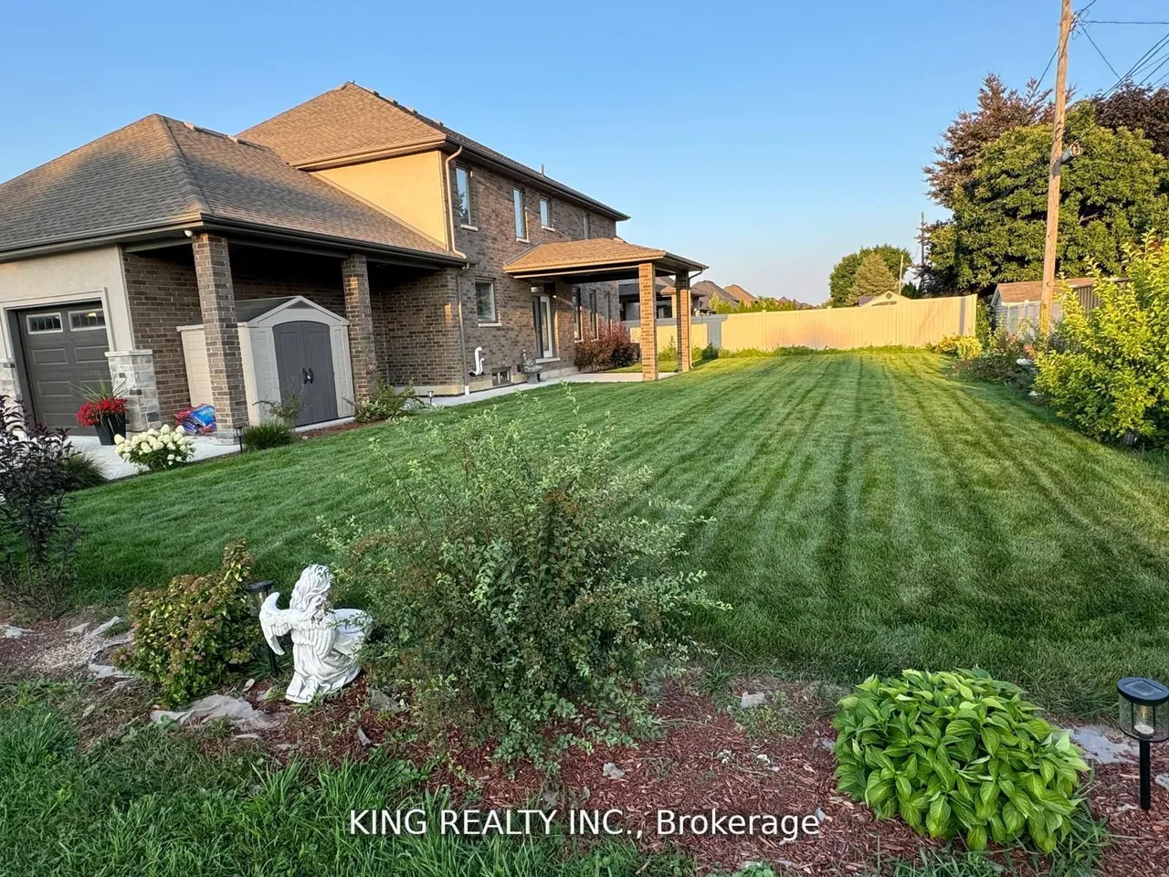 138 Ulster Street — photo 27