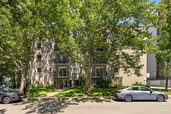 40 Robinson Street — photo 2