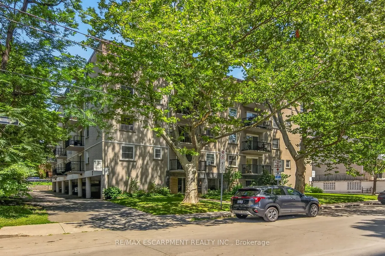 40 Robinson Street — photo 3
