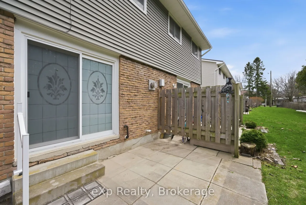 400 Westwood Drive — photo 34