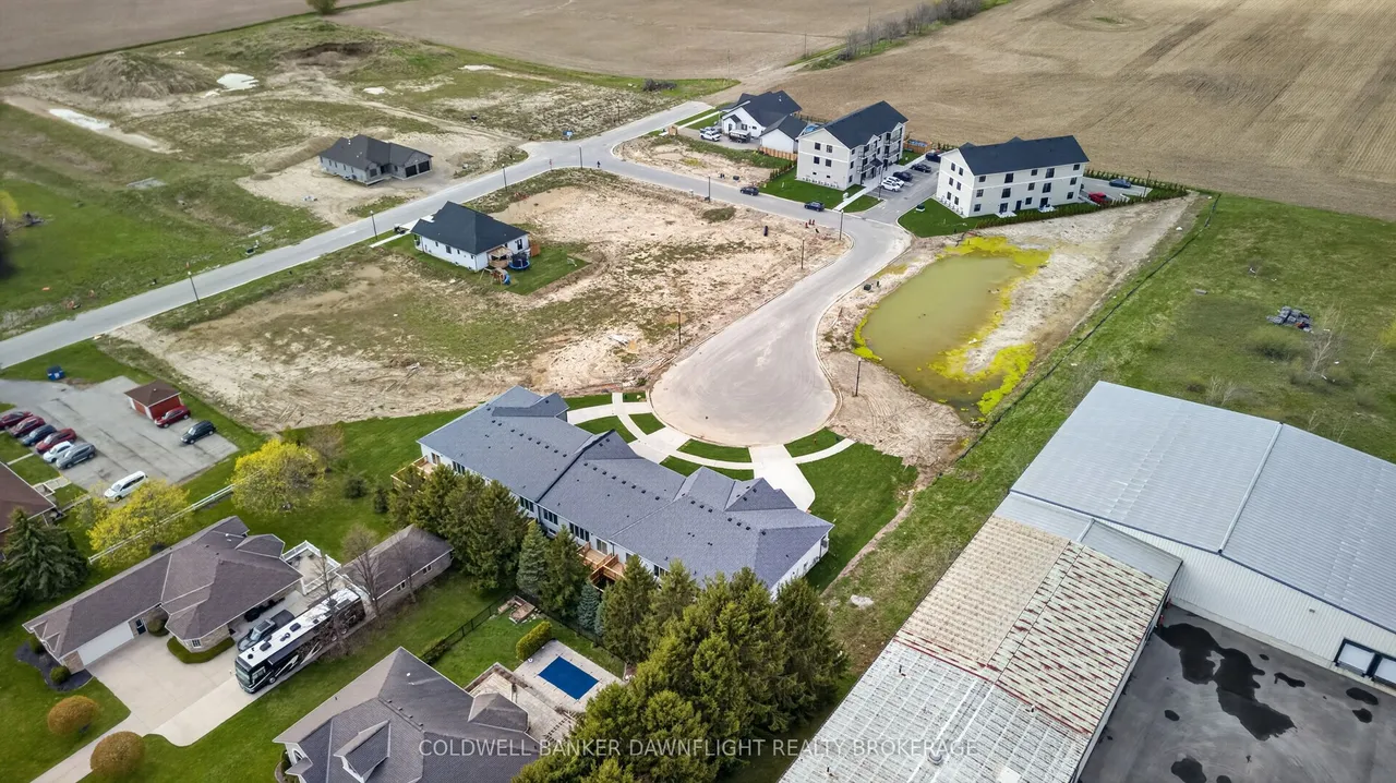 54 Moonlight Court — photo 32