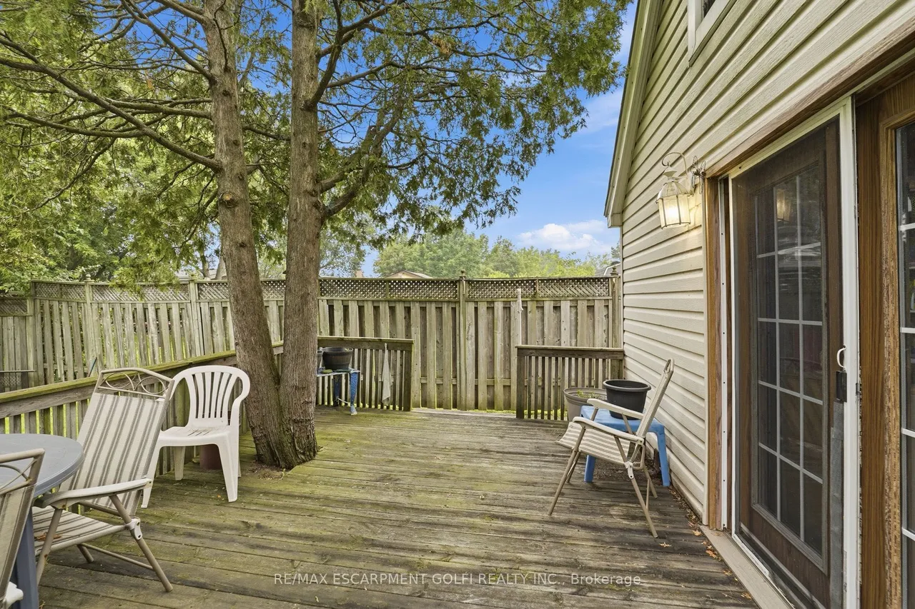 834 MOHAWK Road E — photo 33