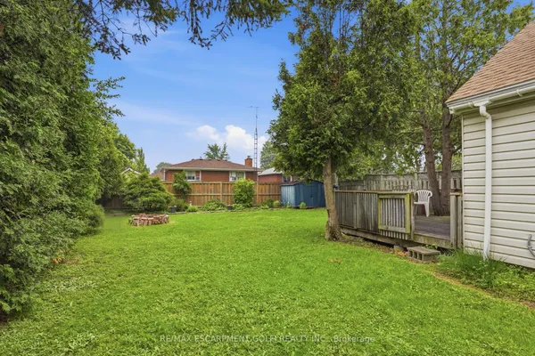 834 MOHAWK Road E — photo 2
