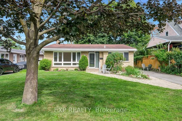 1473 Chomley Crescent — photo 2